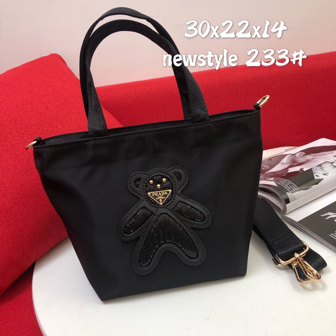 Pra*a shopping bags